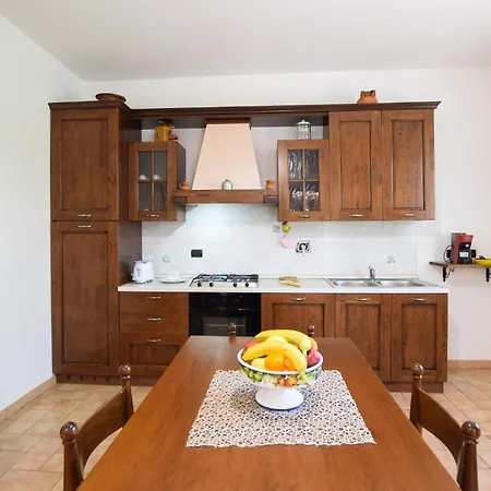 Vakantiehuis Lovely In With Kitchen